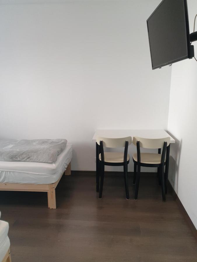 Noclegi Piastow Extérieur photo