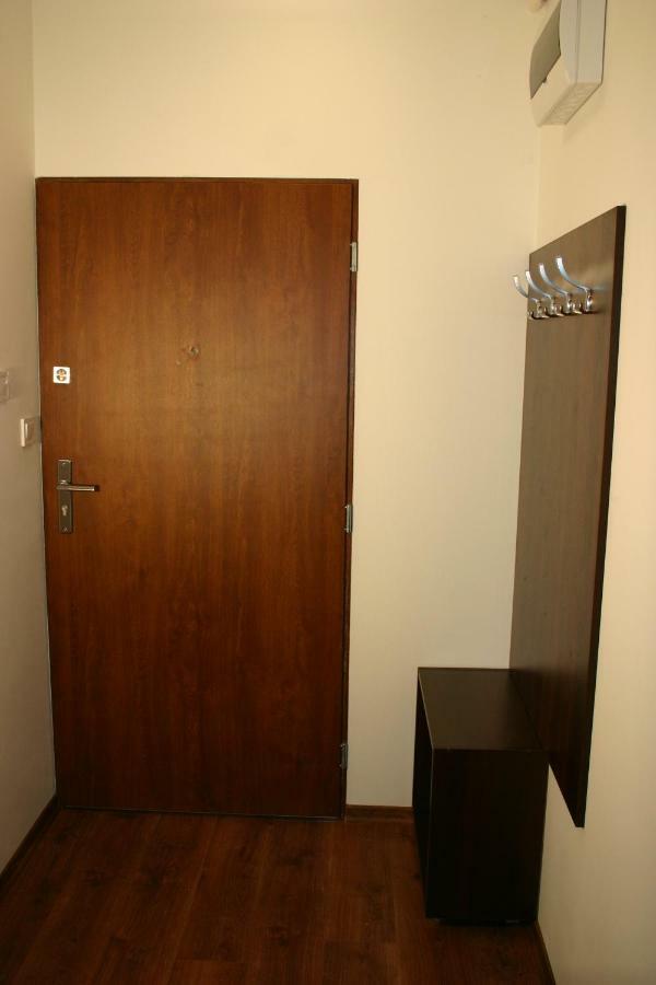 Noclegi Piastow Extérieur photo